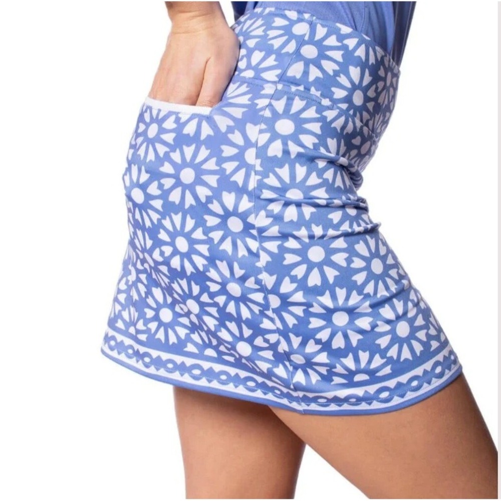 Golftini Gratitude Short Skort Womens XS Blue White Floral Golf Tennis NEW